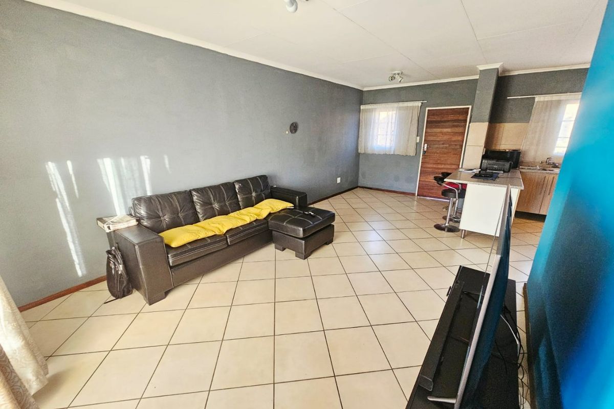 A Lovely 2 bedroom 2 bathroom apartment for rent in Monavoni - Photo 3