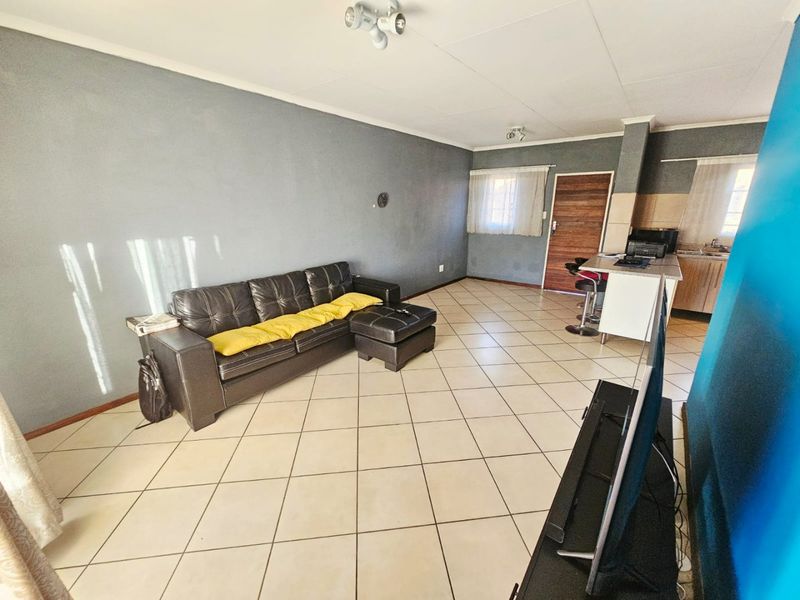 A Lovely 2 bedroom 2 bathroom apartment for rent in Monavoni - Photo 3