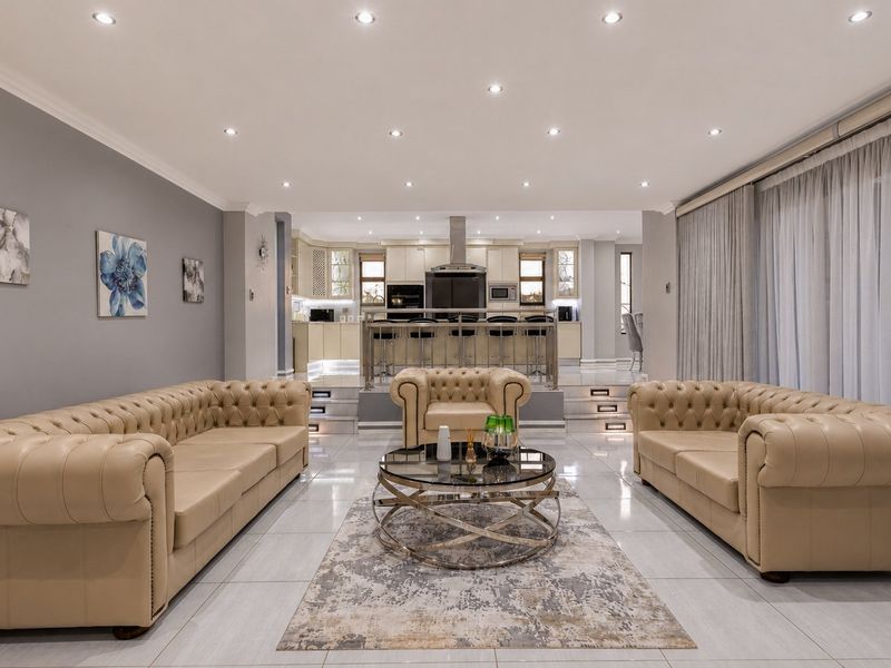 Modern 6-Bedroom Home with Cinema, Gym, and Mountain Views – Magaliesberg Country Estate 1 - Photo 7