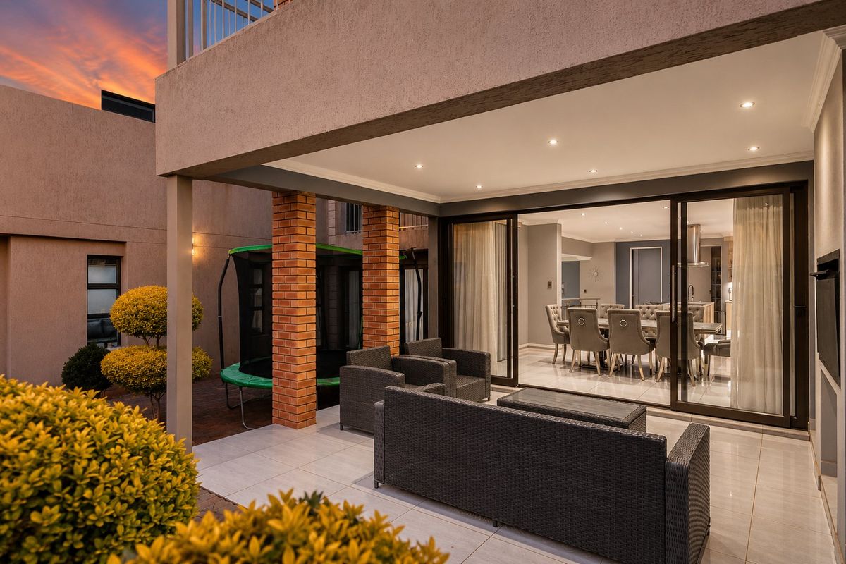 Modern 6-Bedroom Home with Cinema, Gym, and Mountain Views – Magaliesberg Country Estate 1 - Photo 4