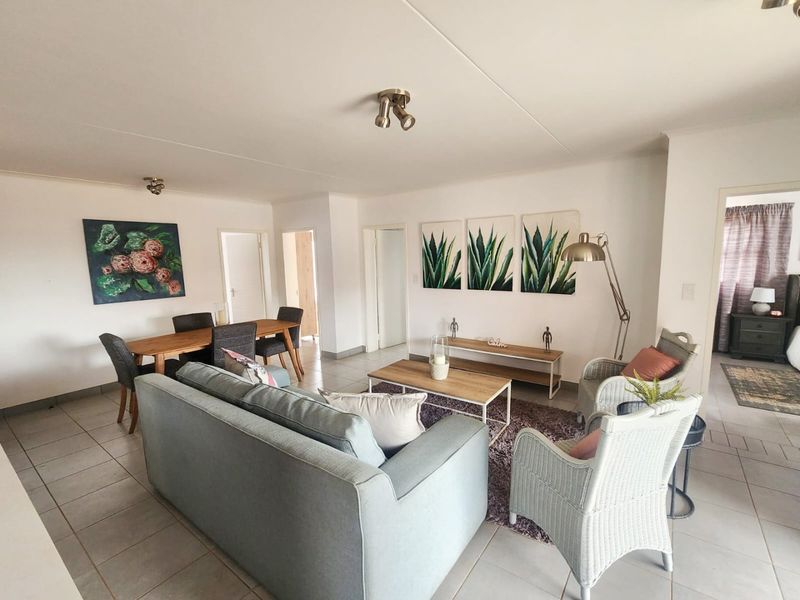 3 Bedroom, 2 bathroom apartment to rent in Irene, Southdowns View. - Photo 6