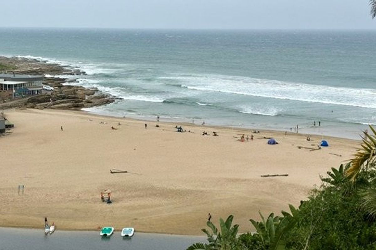 Beautiful Top-Floor Apartment With Truly Breathtaking Ocean Views - Photo 5