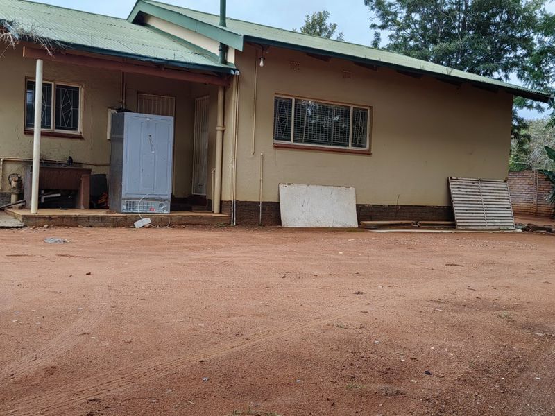 Corner stand Property in Polokwane Central – Ideal for Offices - Photo 2