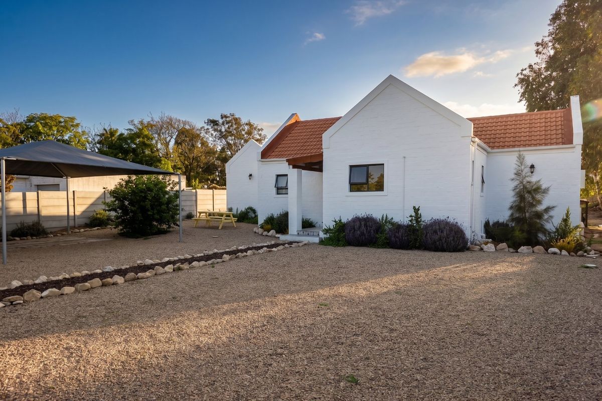 2 Bedroom Home with Flatlet For Sale In Hopefield - Photo 2