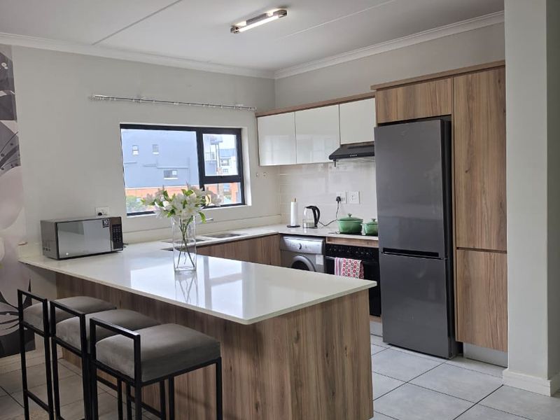 Luxury 2 Bedroom Fully Furnished Apartment to Rent in The Blyde Riverwalk Estate - Photo 4