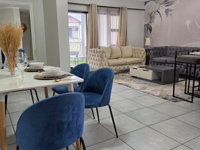 Luxury 2 Bedroom Fully Furnished Apartment to Rent in The Blyde Riverwalk Estate - Photo 3