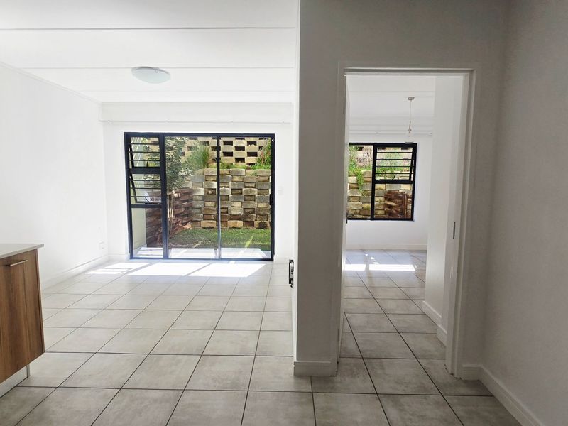 1 Bedroom Apartment for Rent in Green Park Lifestyle Estate Boksburg - Photo 4