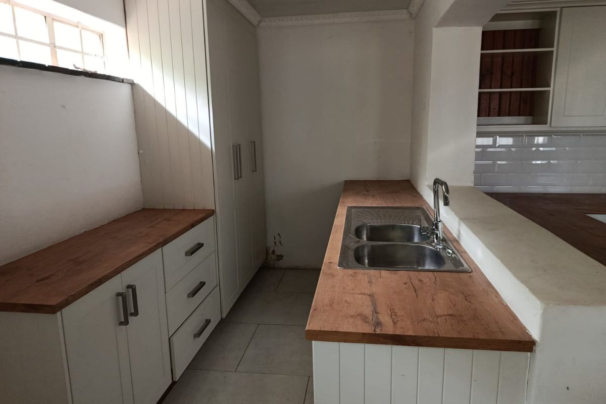 5 Bedroom House For Sale In Belmont Valley - Photo 4