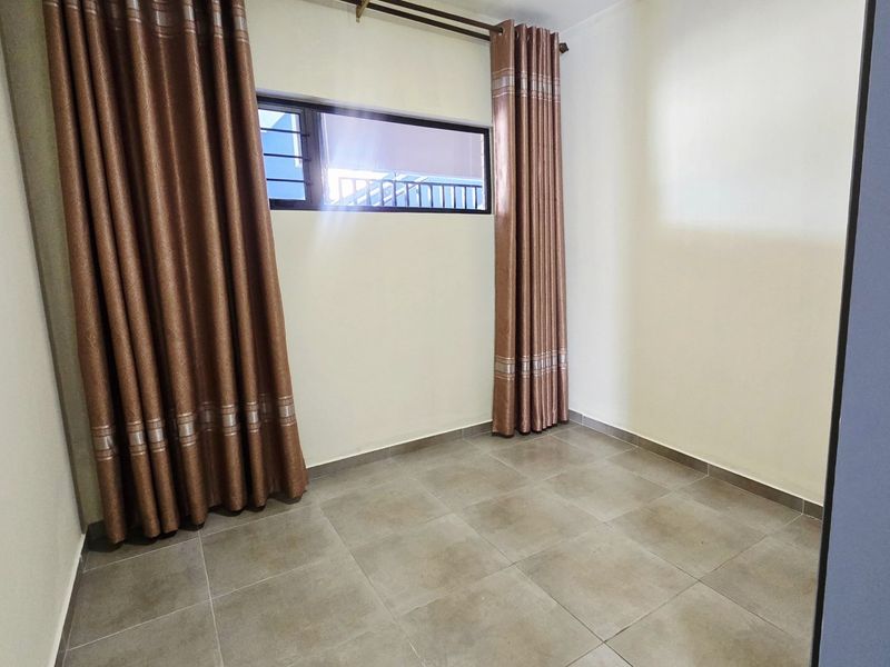 Modern Ground Floor Living in Waterfall Ridge, Midrand - Photo 10