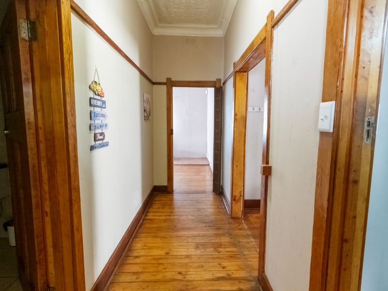 Charming Family Home with Cottage & Classic Finishes in Roodepoort North - Photo 10