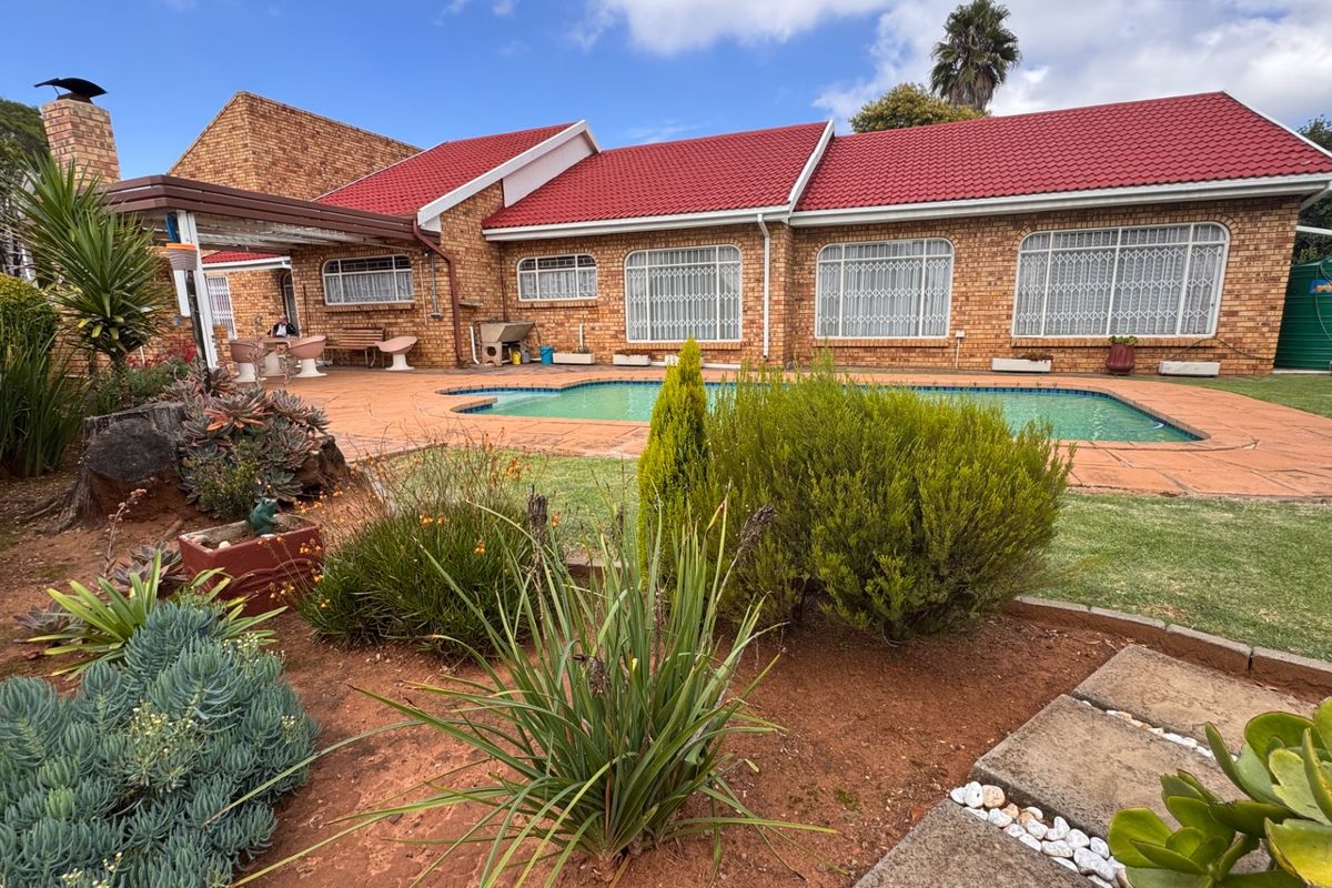 Turnkey Property Ready to Move in, in Risiville - Photo 2