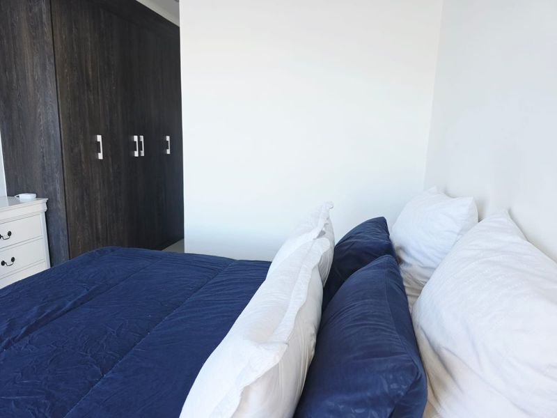 Furnished 1 bedroom Apartment available - Photo 6