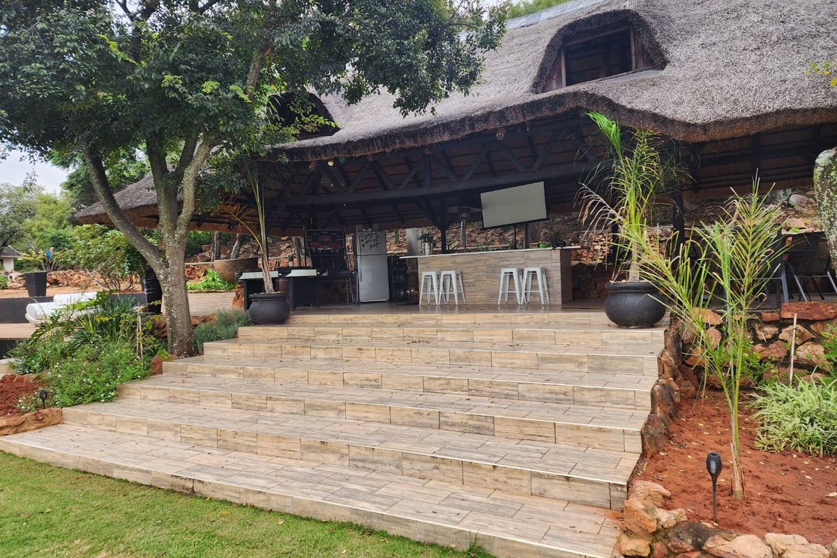 EXCLUSIVE COMMERCIAL PROPERTY IN WILKOPPIES - Photo 5