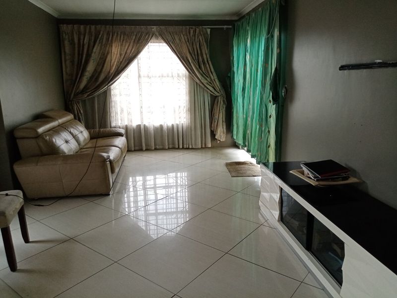 Cosmo Family Home With Space And Charm For Sale! - Photo 5