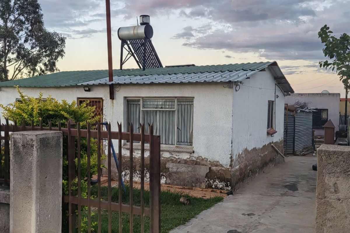 Income-Generating Investment Property for Sale – Seshego Zone 5 - Photo 5