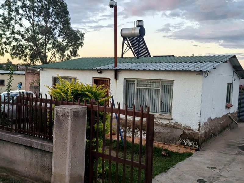 Income-Generating Investment Property for Sale – Seshego Zone 5 - Photo 2