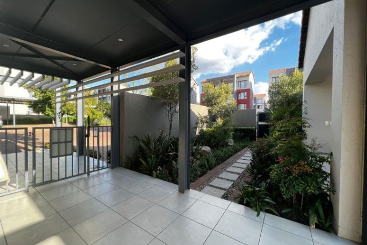 Ideal 1bed 1bath  lock up and go apartment. - Photo 3