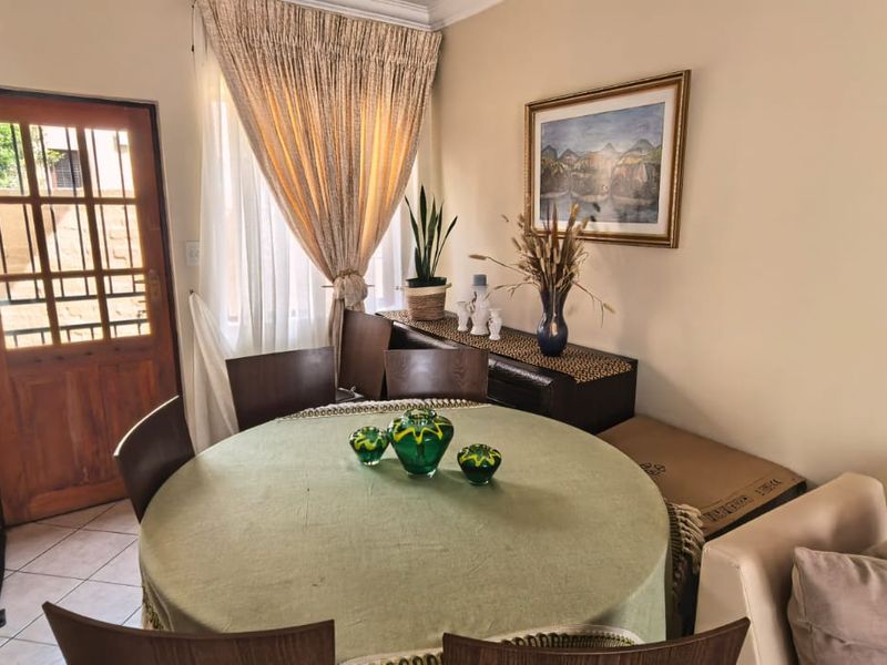 Modern 2-Bedroom Home with Private Garden in Secure Carlswald Creek Estate - Photo 3