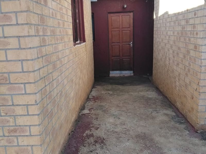 2 Bed House in Doornkop for Sale - Photo 7