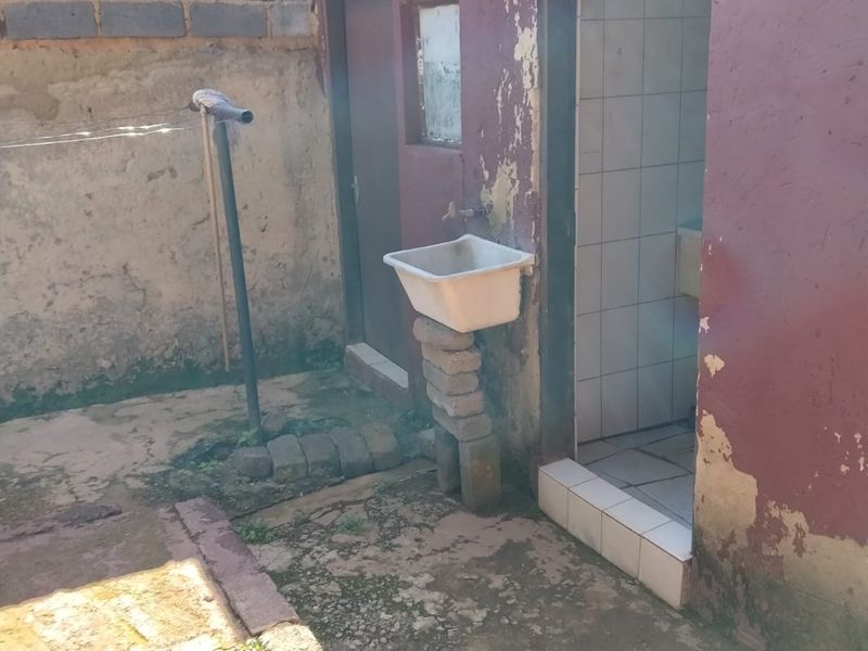 2 Bed House in Doornkop for Sale - Photo 6