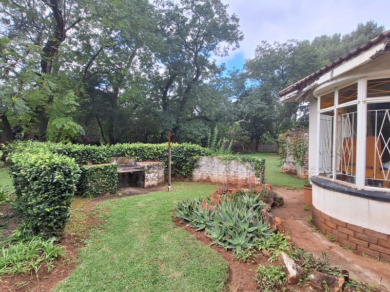 Rare Opportunity- Fixer-Upper with Development Potential - Photo 6