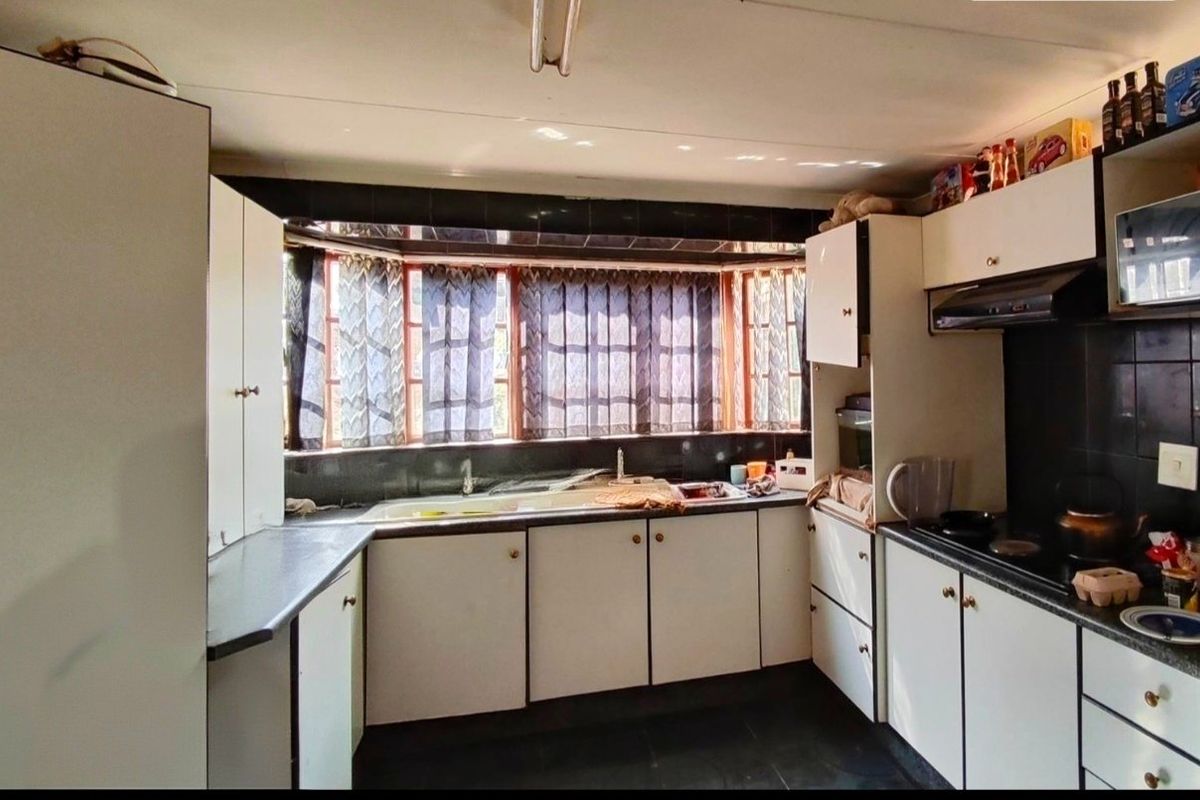 Freestanding 3-Bedroom Home in Fishers Hill – Good Location, Easy Highway Access - Photo 3