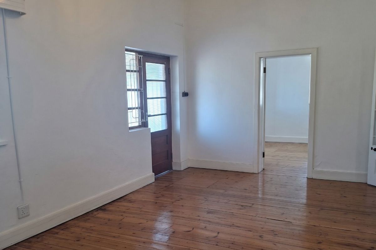 Spacious Corner Property Near Hoërskool Hopefield – A Rare Find - Photo 5