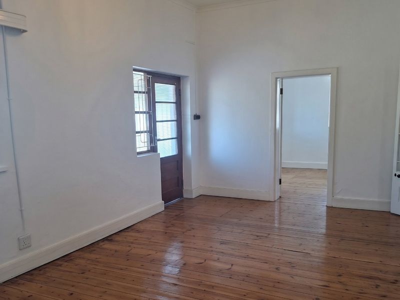 Spacious Corner Property Near Hoërskool Hopefield – A Rare Find - Photo 5