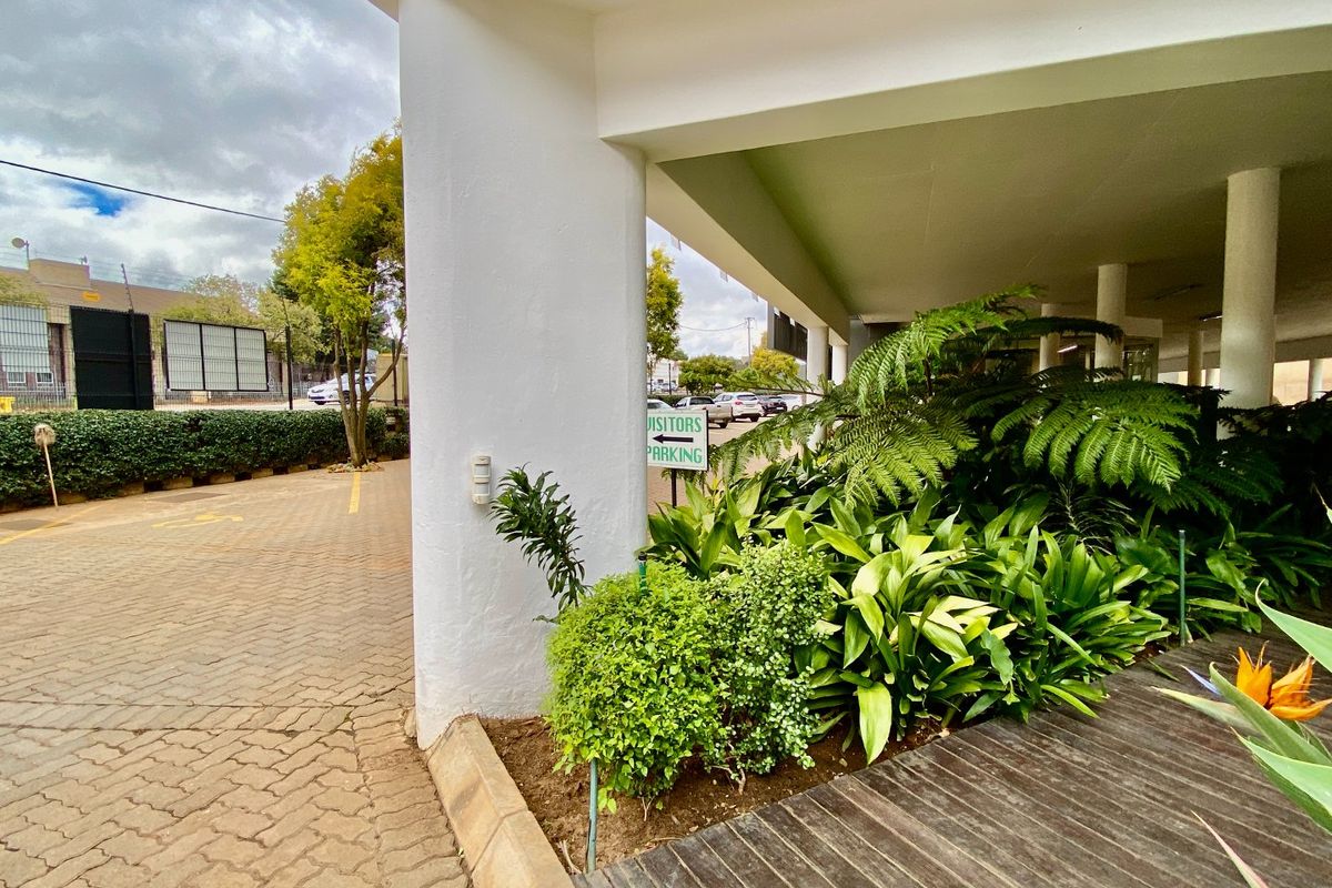 Premium Office Space To Let In Menlo Park - Photo 3