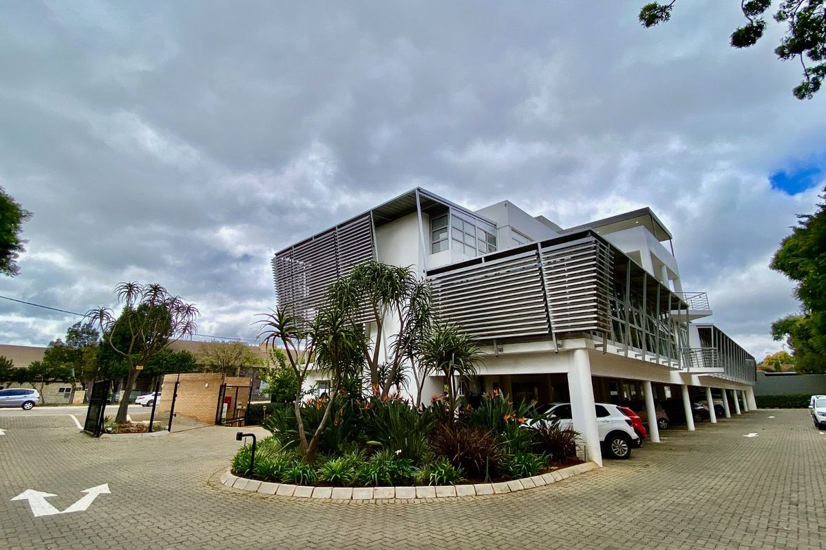 Premium Office Space To Let In Menlo Park - Photo 2