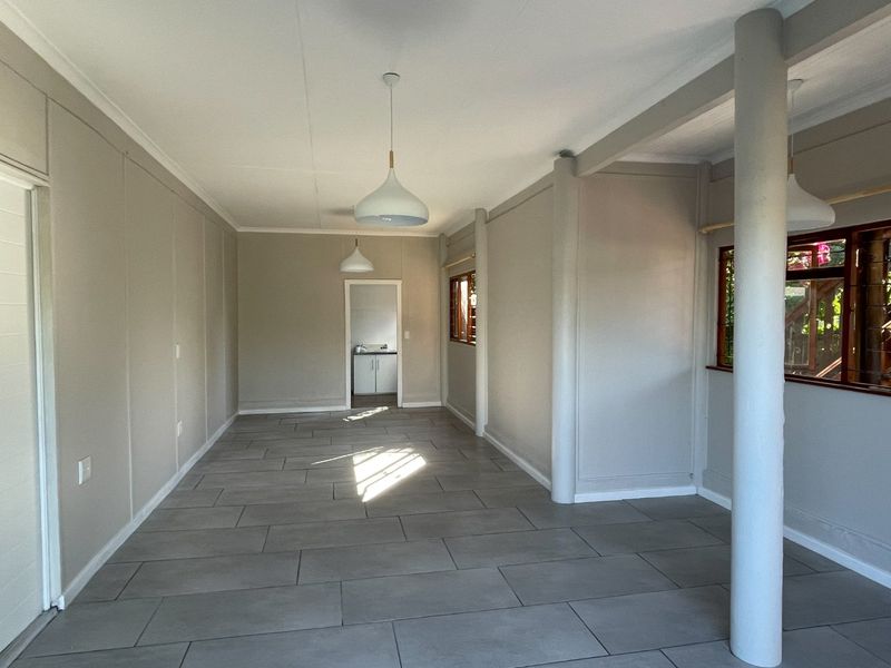 Well positioned, versatile 4 bedroom home on The island. - Photo 5