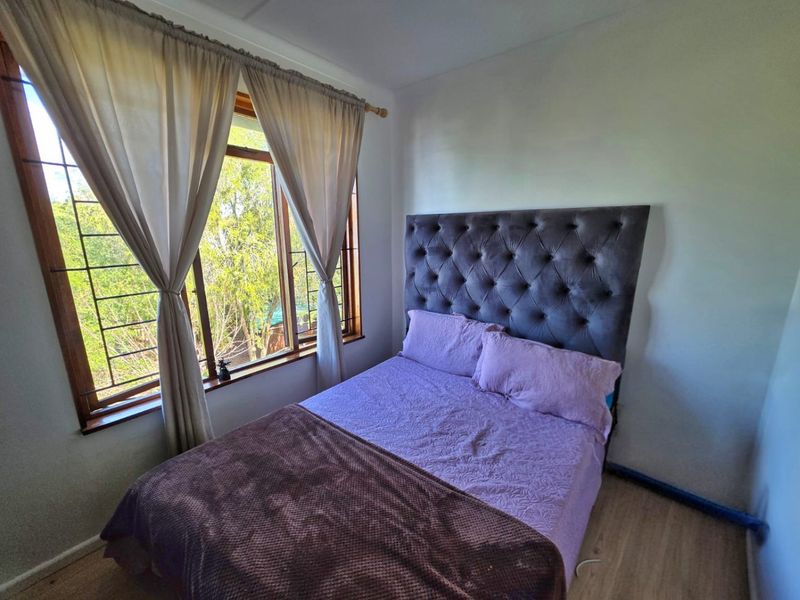 Well positioned, versatile 4 bedroom home on The island. - Photo 9