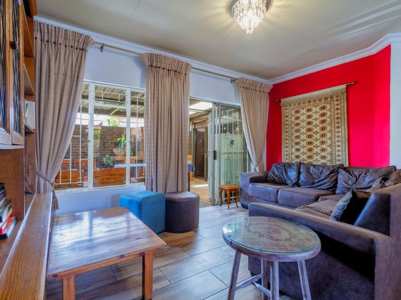 “Versatile 3-Bedroom Home with Study/4th Room in Secure Walnut Villas” - Photo 8