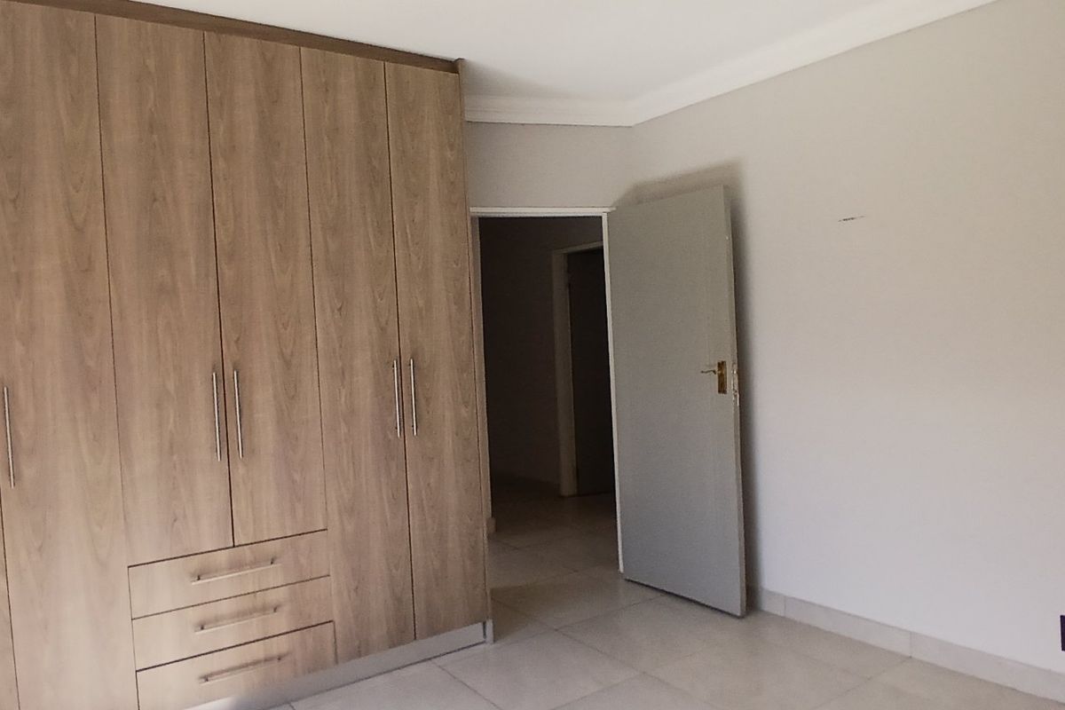 3 Bed House in Heuweloord for Rent - Photo 4
