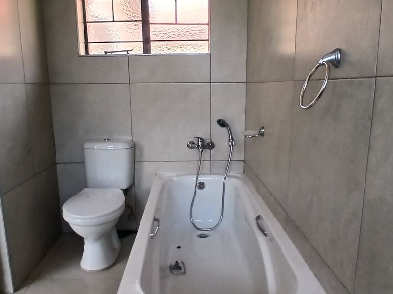 3 Bed House in Heuweloord for Rent - Photo 9