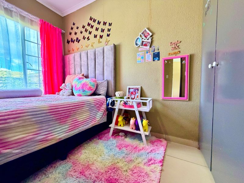 Cosy 2-Bedroom Townhouse to Let in Norkem Park. - Photo 10