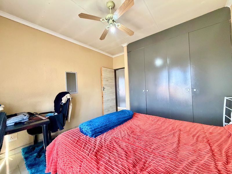 Cosy 2-Bedroom Townhouse to Let in Norkem Park. - Photo 9