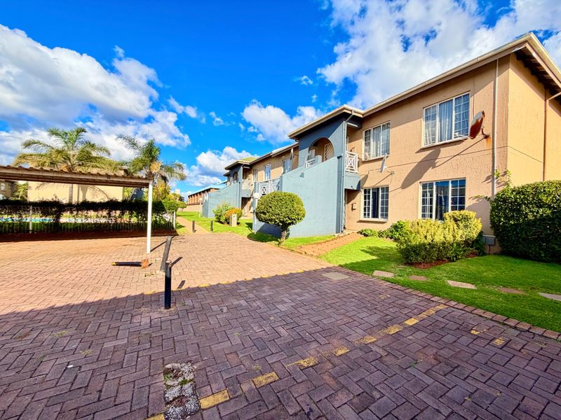 Cosy 2-Bedroom Townhouse to Let in Norkem Park. - Photo 2
