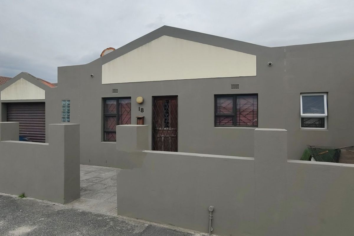 3  Bedroom House For Sale In Strandfontein - Photo 3