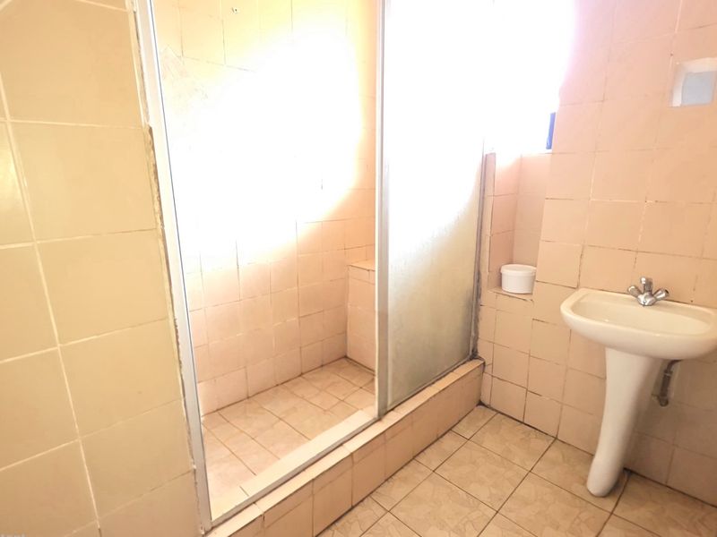 First time affordable buy, investment or starter home.  - Photo 10