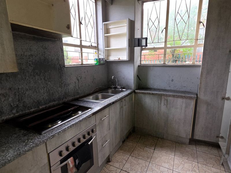 First time affordable buy, investment or starter home.  - Photo 6
