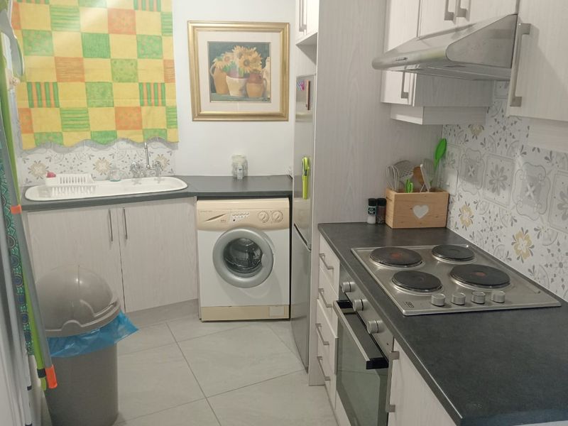 UNIQUE 3 BEDROOM HOUSE FOR SALE IN WAVECREST JEFFREYS BAY - Photo 10
