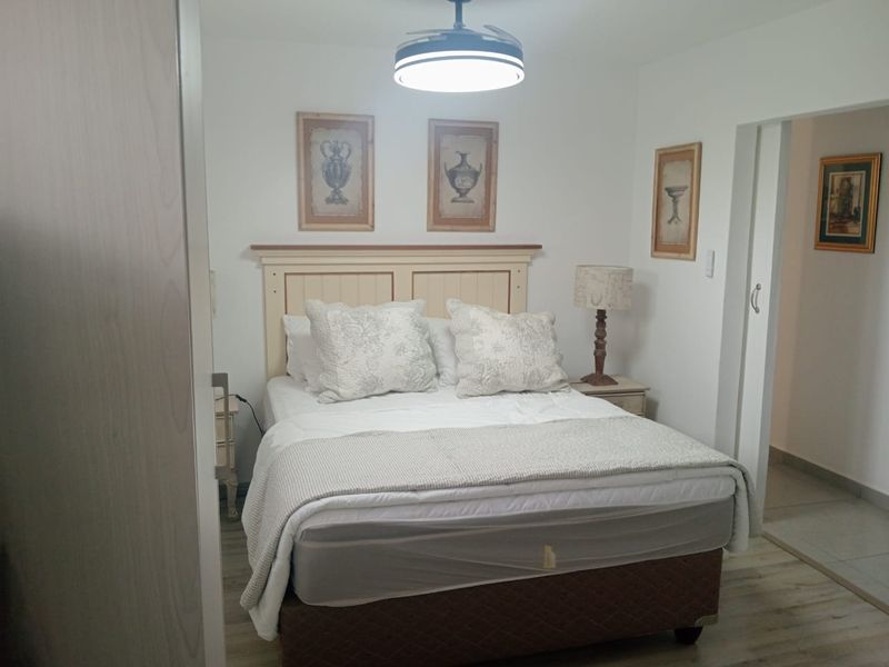 UNIQUE 3 BEDROOM HOUSE FOR SALE IN WAVECREST JEFFREYS BAY - Photo 8