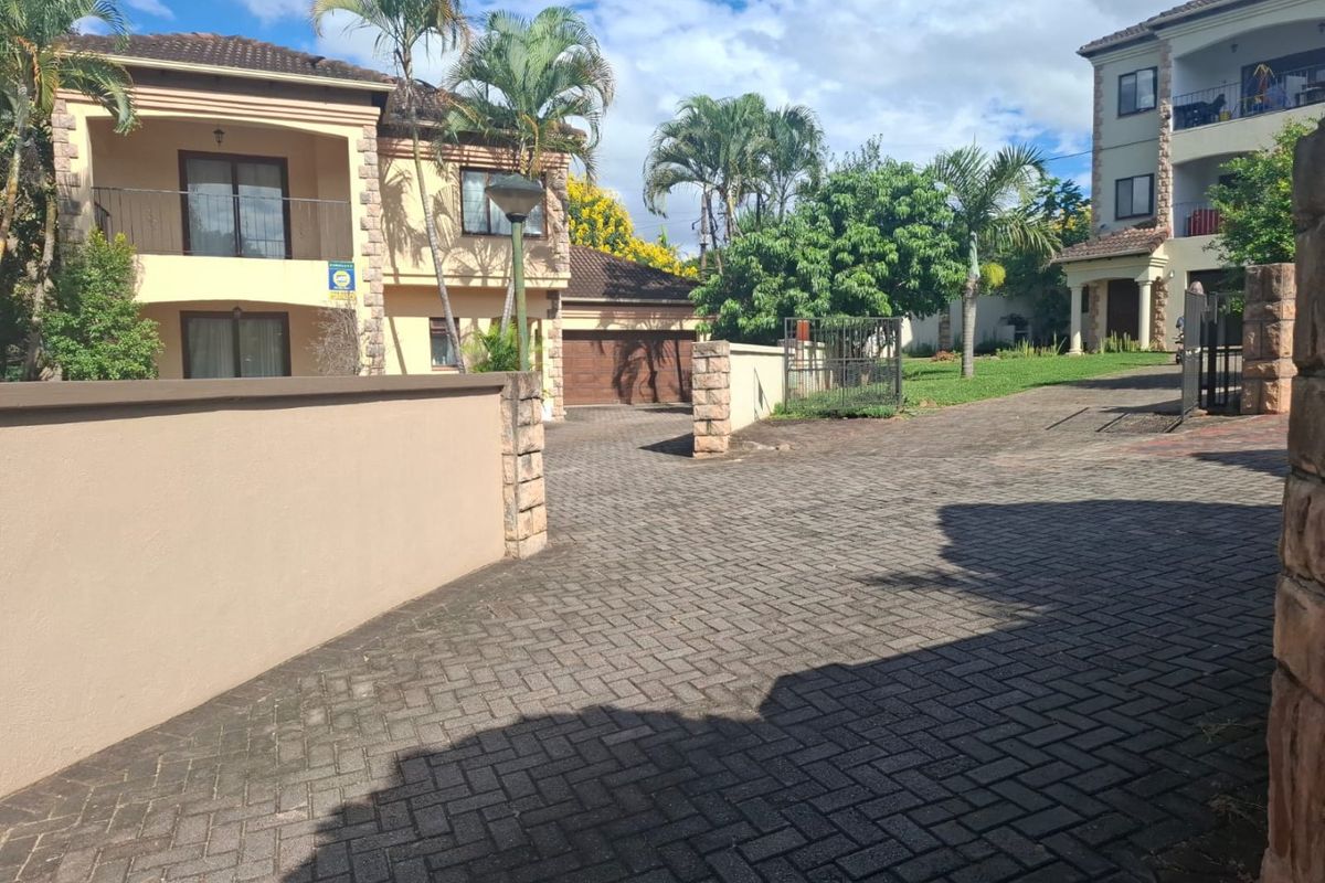3 Bedroom House in a Secured Gated Estate - Photo 2