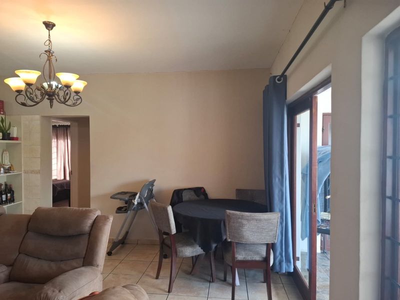 3 Bedroom House in a Secured Gated Estate - Photo 8