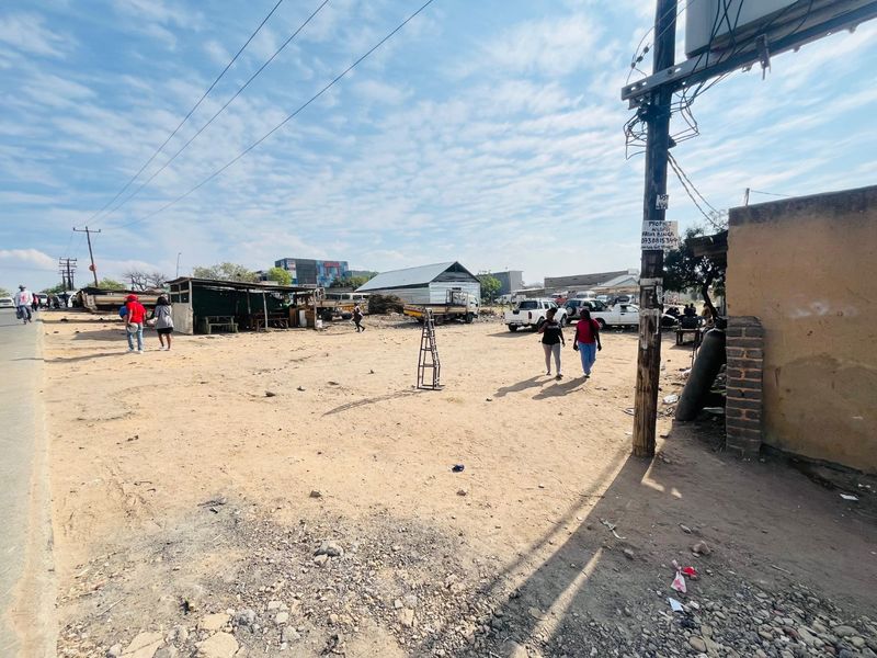 Prime Commercial Land for Sale – Business 1 Zoned - Photo 2