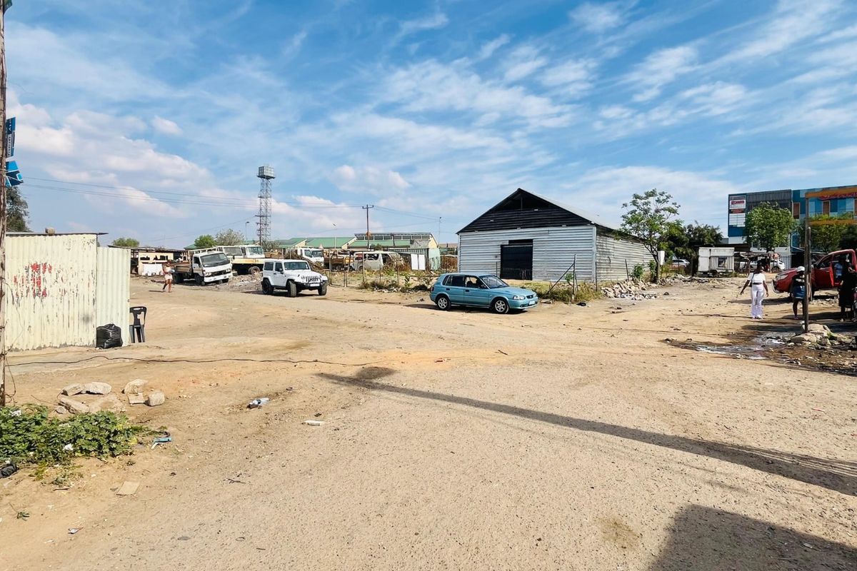Prime Commercial Land for Sale – Business 1 Zoned - Photo 3
