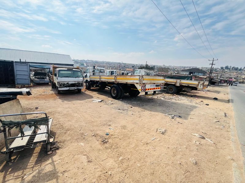 Prime Commercial Land for Sale – Business 1 Zoned - Photo 6
