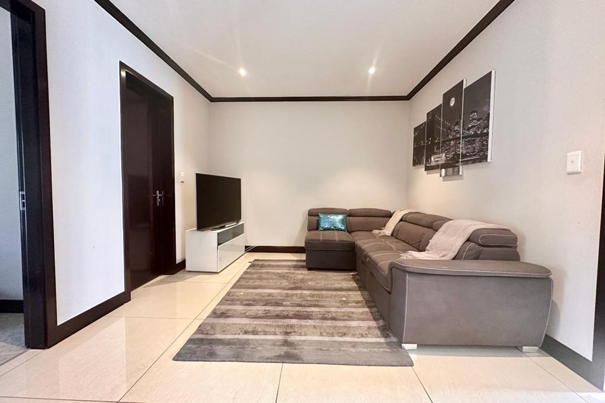 3 Bedroom 2 Bathroom Ground Floor For Rent - Photo 4