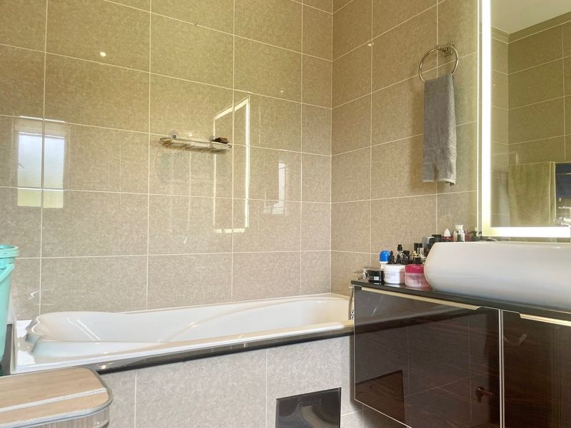3 Bedroom 2 Bathroom Ground Floor For Rent - Photo 10